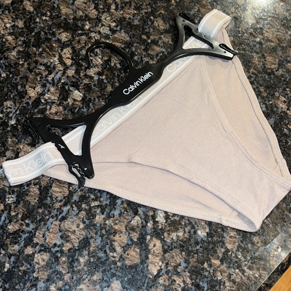 Calvin Klein Intimates & Sleepwear Nwt Calvin Klein Womens